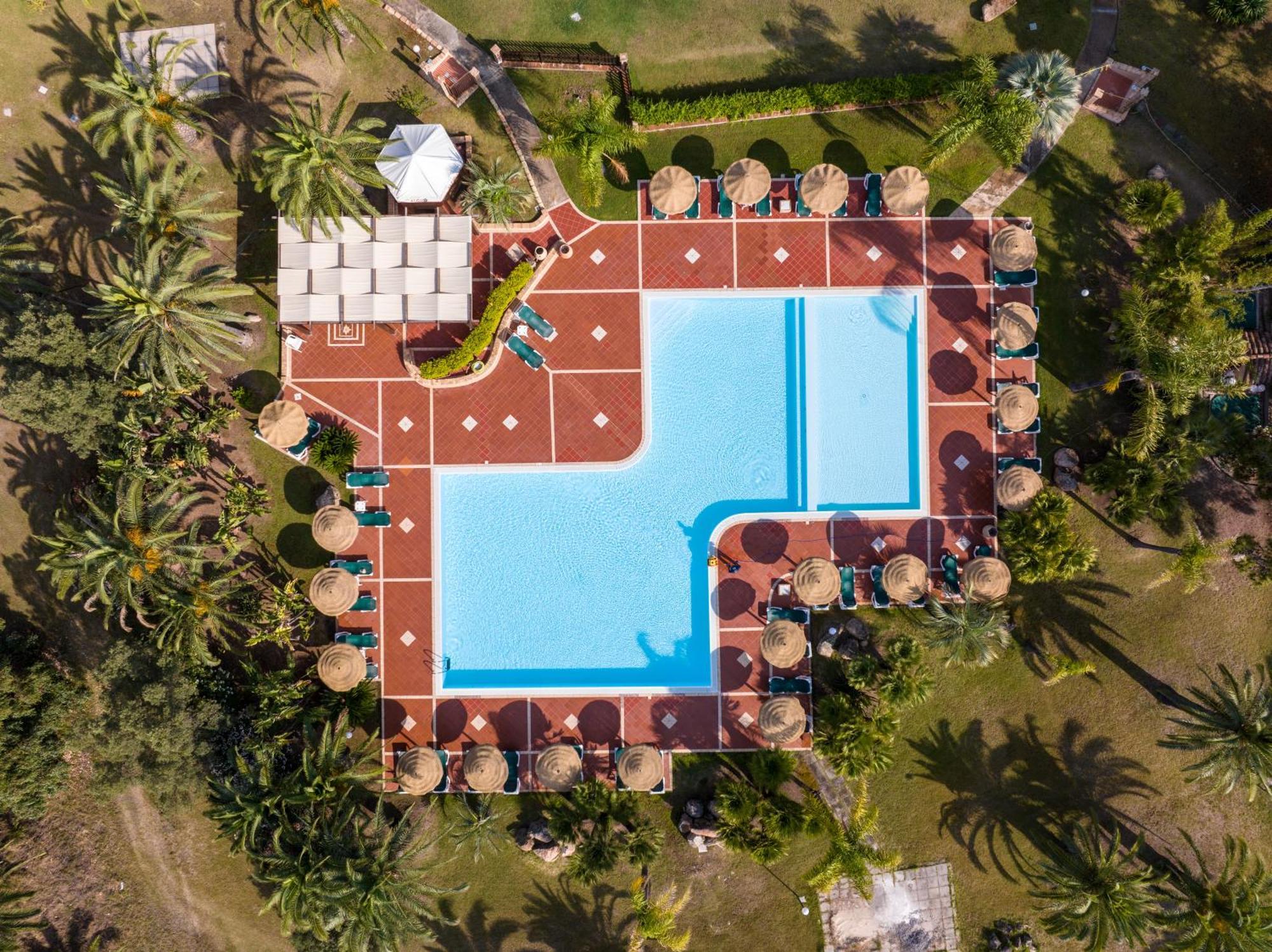 Baia Delle Palme Beach Aparthotel